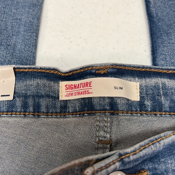 🎉HP🎉NWT Signature Levi’s  Super Flex Slim 40x30 - Picture 8 of 9